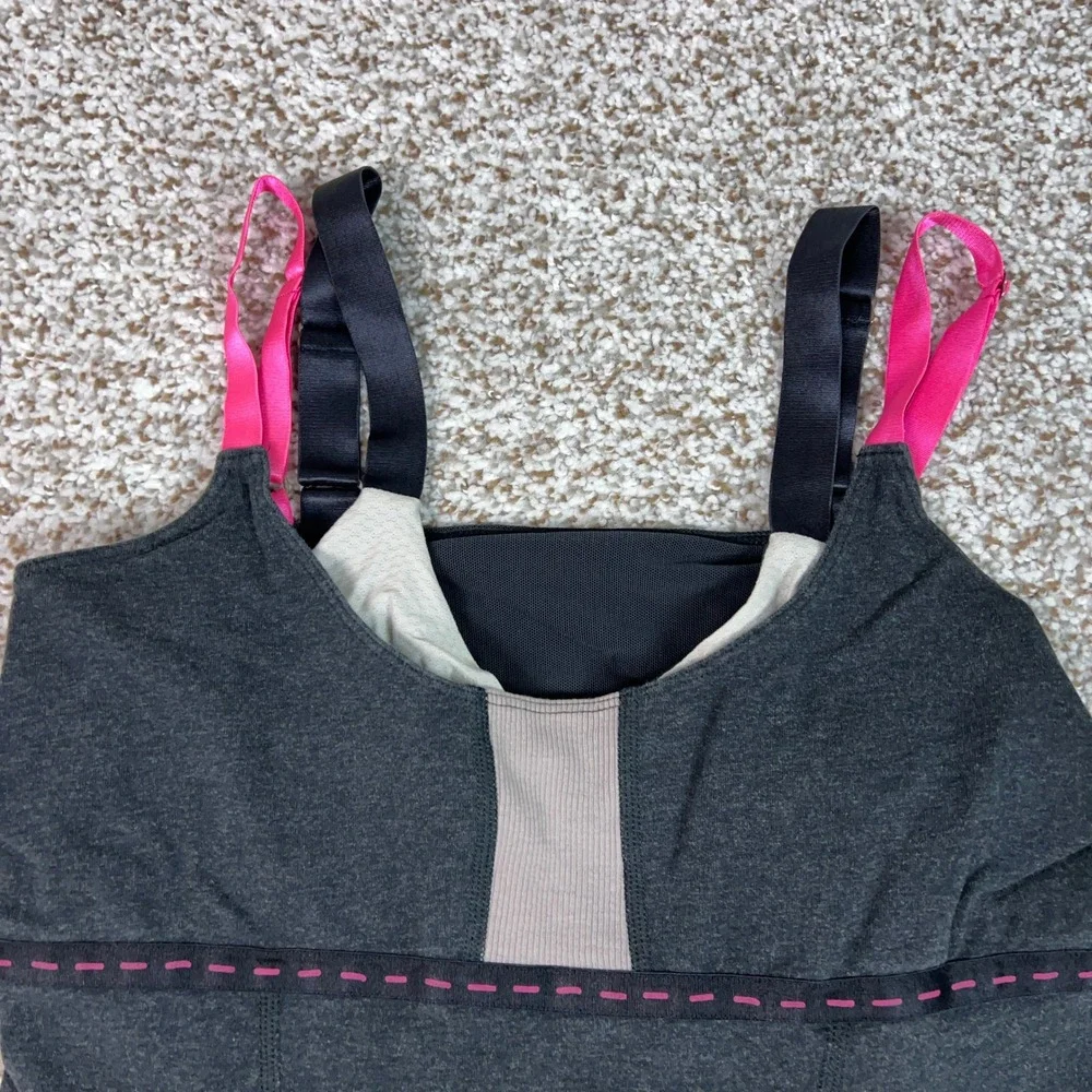 Lululemon Tank Top Womens Small Gray Pink Built In Bra Athletic Gym Workout